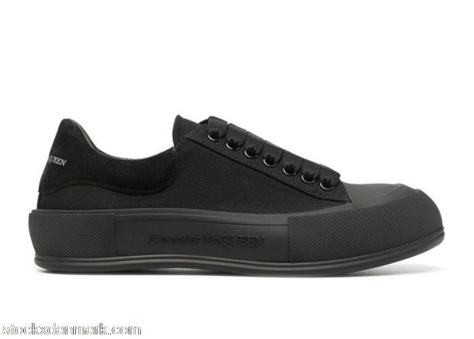 Alexander McQueen Deck Skate Plimsoll Lace-Up Triple Black654594W4MV71000