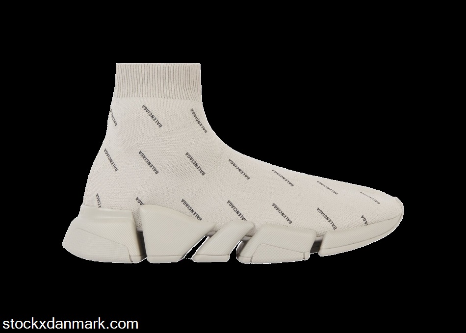 Balenciaga All Over Logo Speed 2.0 Beige617239W2DBO9910