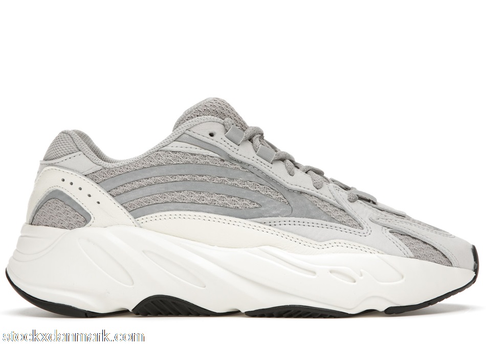 adidas Yeezy Boost 700 V2 Static (2018/2022)EF2829
