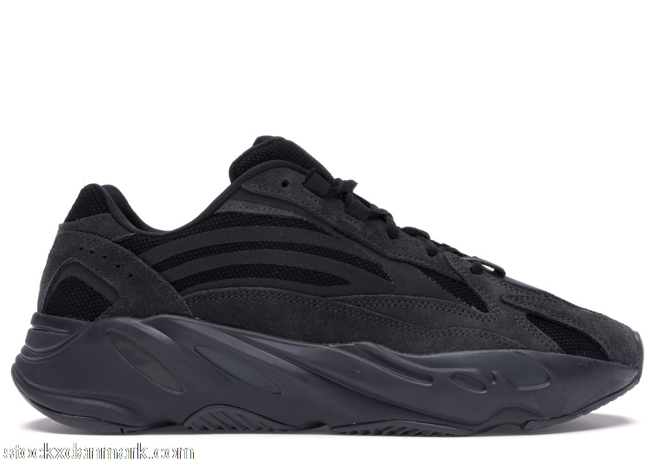 adidas Yeezy Boost 700 V2 VantaFU6684